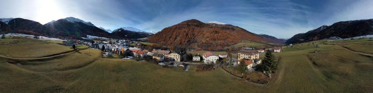 Hotel Schweizerhof Sta Maria Santa Maria Val Muestair エクステリア 写真